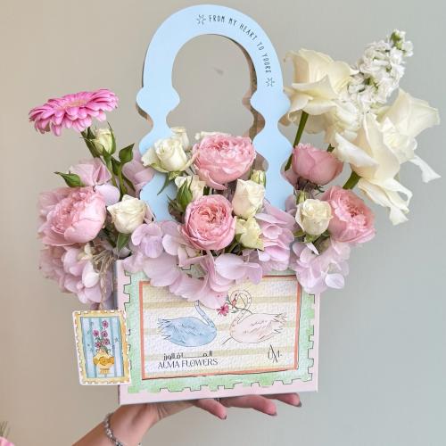 Blooming heart flower box - بوكس ورد بلومنق هارت