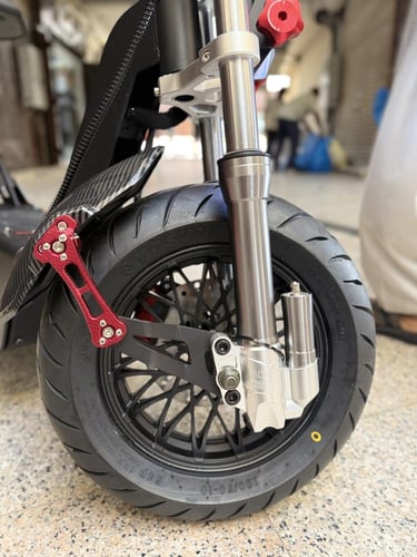 سكوتر الغواصة 72 موديل 2025