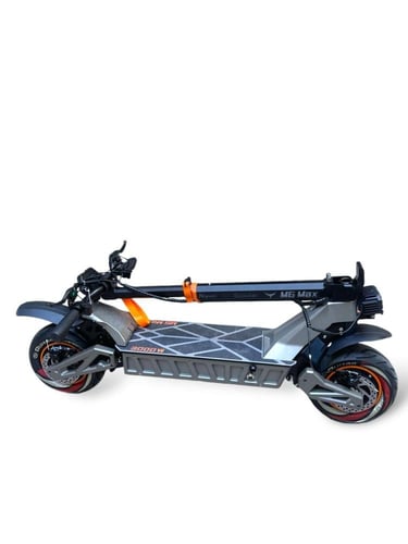 سكوتر M6 MAX التيتانيوم الروسي 60 فولت محركين الاص...