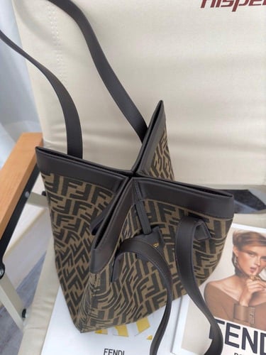 فندي Origami Mini مقاس 27cm