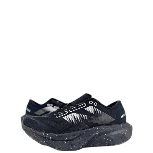 نيو بالانس New Balance FuelCell
