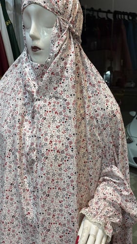 جلال صلاة نسائي