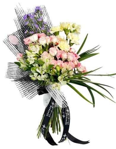 باقة فلوراكريل ماجيستيكا