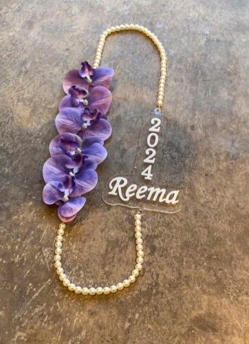 عقد ورد للخريجين