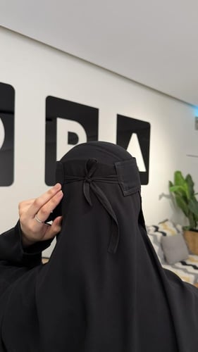 نقاب وسط مطاط واحد مايل