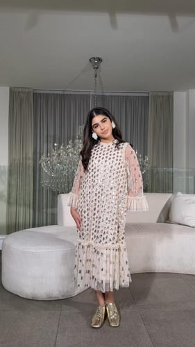 فستان بقصة A-Line من تل أوف وايت مزين بالترتر العس...