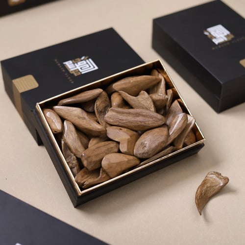 عود النادر المحسن الفاخر