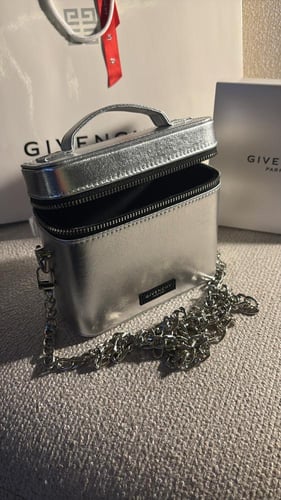 Givenchy bag فوريه