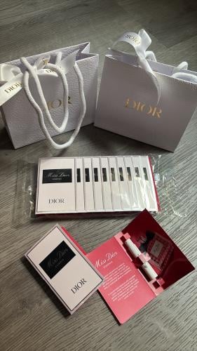 10 عينات miss dior الأصليه
