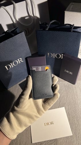 كارد Dior تسليم فوري