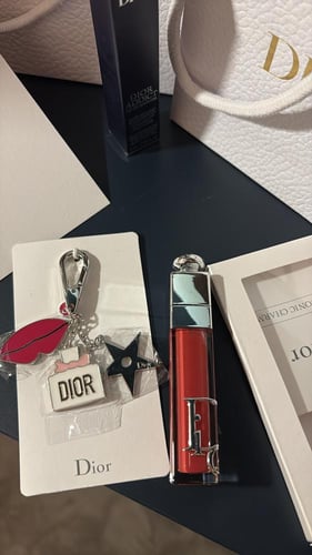 باكج Dior الاصلي