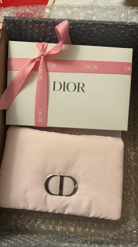 باوتش Dior