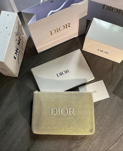 باوتش DiOR