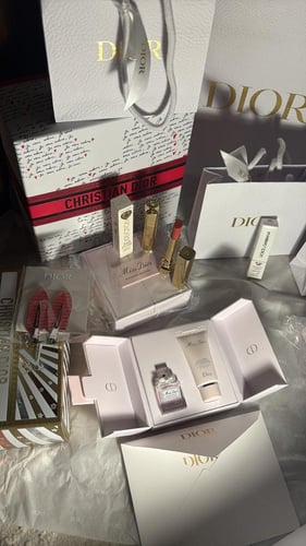 Box Dior for the gift!