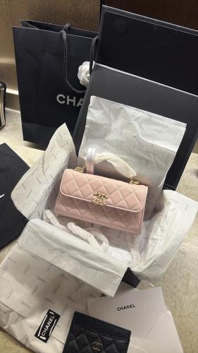 Chanel bag pinky