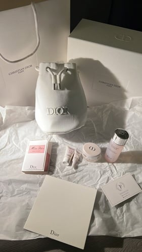 Box DiOR