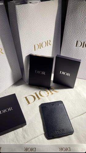 كارد Dior تسليم فوري