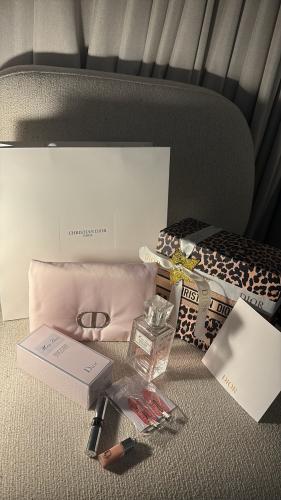 باكج Dior الأصلي الموسمي