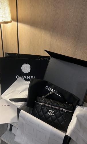 Chabel bag فضي الcc