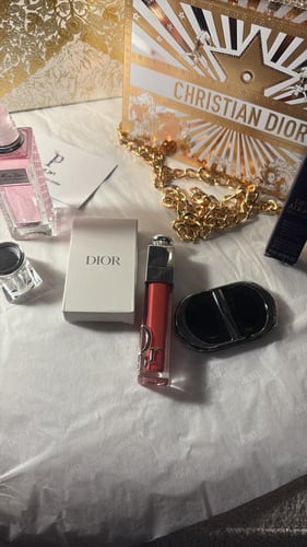 باكج Dior