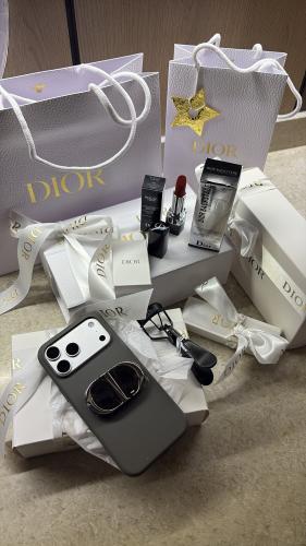 باكج DiOR