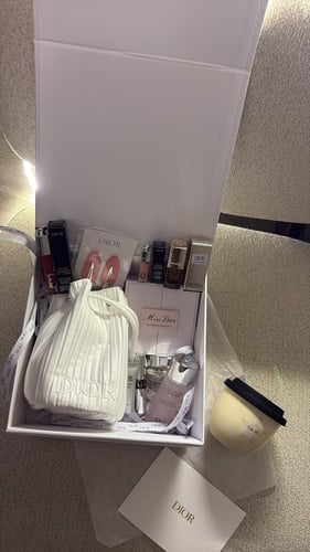 Box Dior الاصلي
