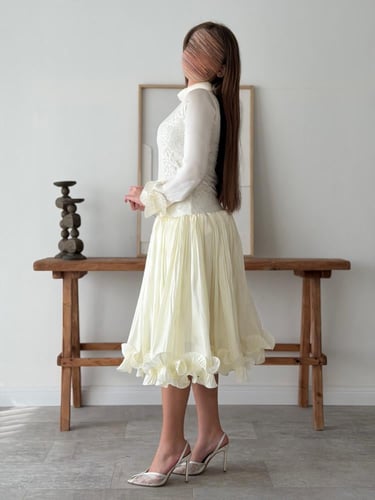 فستان دانتيل تصميم فيكنوري