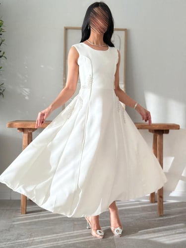 فستان اوف وايت ناعم بخرز