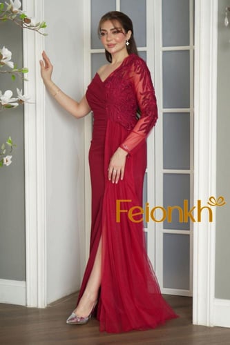 فستان:احمر سهرة