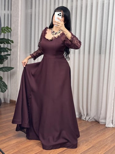 فستان برغندي كم دانتيل ناعم