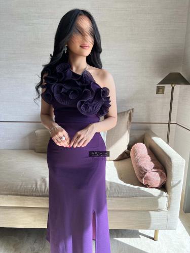 فستان موف كريب بلمسه ساحرة من الورود فالصدر