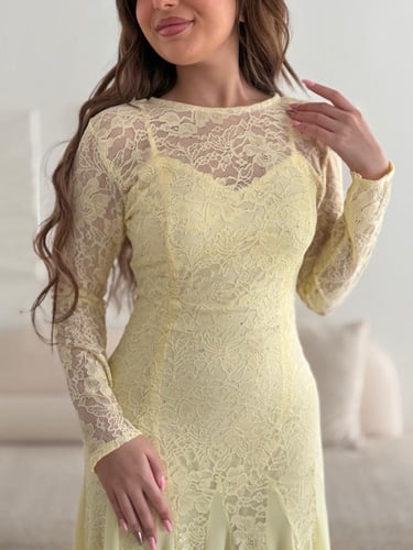 فستان اصفر طويل دانتيل مع شيفون