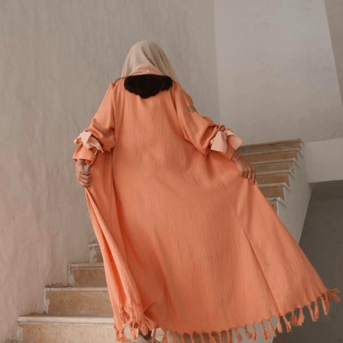 عباية كريب مع حزام في الاكمام