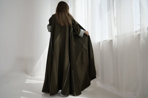 عباية رسمية بقماش الكتان