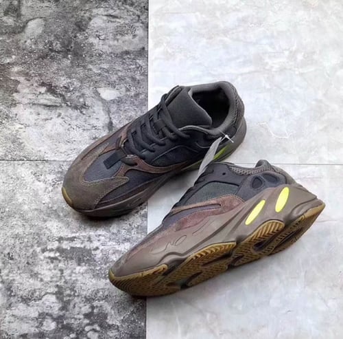 Adidas Yeezy Boost 700 Mauve