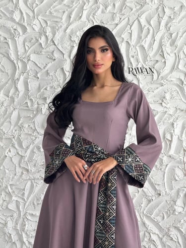 فستان موف بتطريز مميز