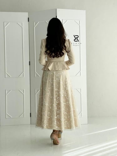 فستان بيج بقصه خصر انيقه