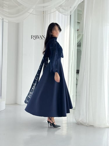 فستان كحلي دانتيل