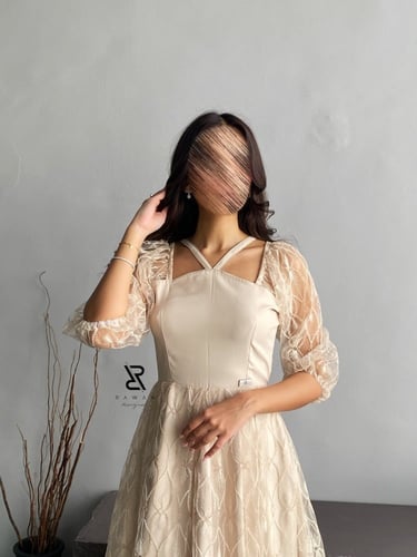 فستان بيج مطرز انيق