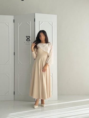 فستان بـيج وقصه شيفون مميزه