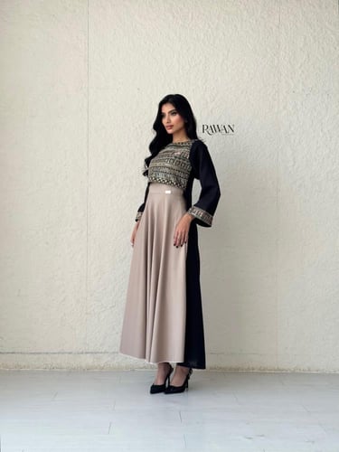 فستان لحمي بقطعتين