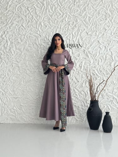 فستان موف بتطريز مميز