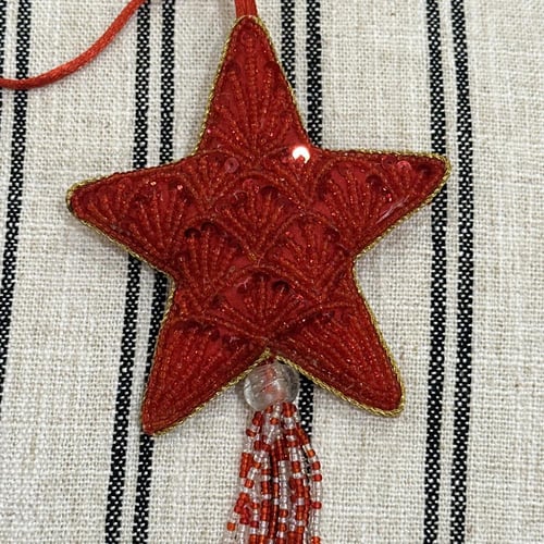 Red star