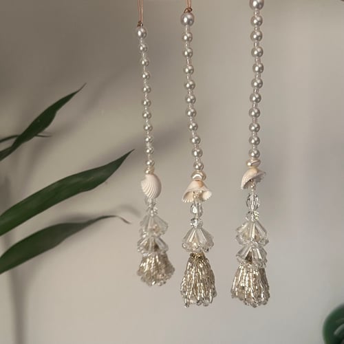 لؤلؤ البحر - تباع ثلاث قطع