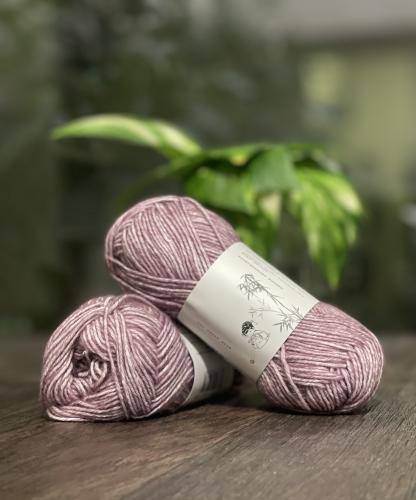 خيط مناسب لجميع مشاريع الكروشيه دمى ومشاريع الاطفا...