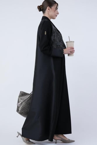 عبايه كريب أسود#40 تسليم فوري