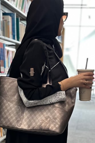 عبايه99- من الكريب الكوري وتفته