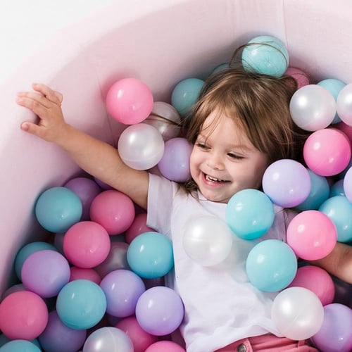 مسبح الكرات-وردي