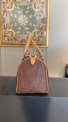 شنطه أترو جميله