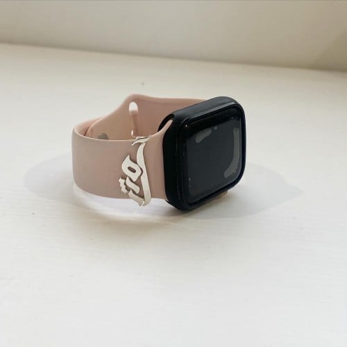 إكسسوار ساعة فضي إستلام فوري بإسم ( آمنة)